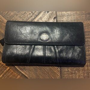 Kenneth Cole Reaction Black leather wallet. Great condition